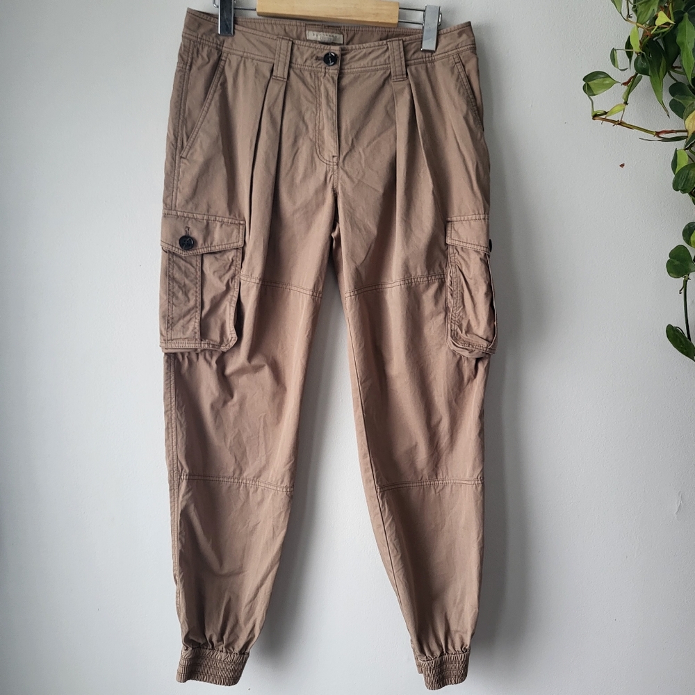 Burberry Brit tan cargo Casual Sporty Utility  jogger style pants Size 6